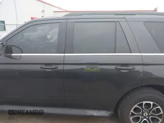 2024 Ford Expedition XLT with VIN 1FMJU1J81REA43051, listed as a IAAI auction lot 41932149 with 26,715 mi miles. Bid and sale history available at carsss.com. Image 14.