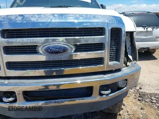 2008 Ford F-250 XL z VIN 1FTSW21R18ED34925, wystawiony jako IAAI lot #42425506 z przebiegiem 232 672 mil mil oraz . Historia ofert i sprzedaży dostępna na DreamBid. Obrazek 17.