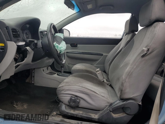 2011 Hyundai Accent GS z VIN KMHCM3AC7BU201140, wystawiony jako Copart lot #52757065 z przebiegiem Nie podano mil oraz Szkoda całkowita • Salvage title. Historia ofert i sprzedaży dostępna na DreamBid. Obrazek 7.