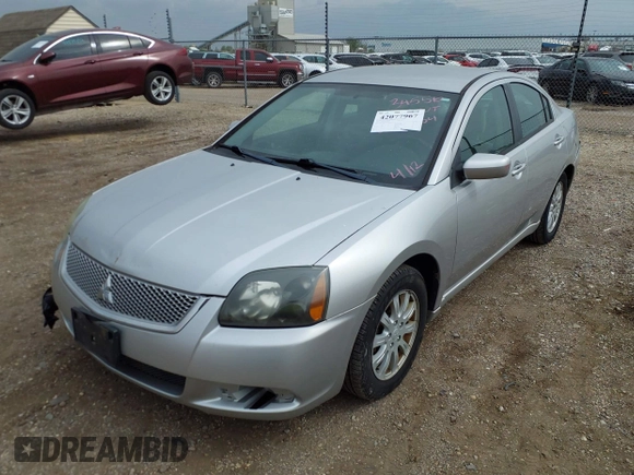 2011 Mitsubishi Galant FE z VIN 4A32B2FF4BE024234, wystawiony jako IAAI lot #42077967 z przebiegiem 144 682 mil mil oraz . Historia ofert i sprzedaży dostępna na DreamBid. Obrazek 17.