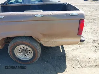 1992 Ford Ranger XLT with VIN 1FTCR10X4NPA94811, listed as a IAAI auction lot 42047550 with 37,763 mi miles. Bid and sale history available at carsss.com. Image 12.
