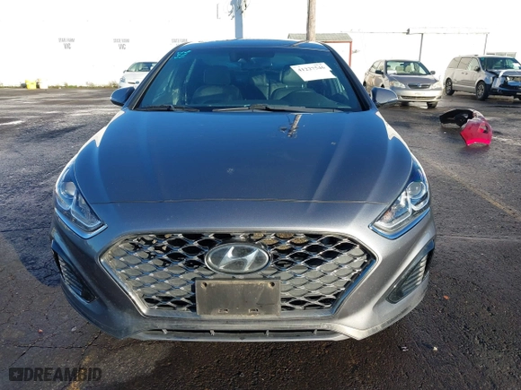 2019 Hyundai Sonata Sport with VIN 5NPE34AFXKH800205, listed as a IAAI auction lot 41227546 with 82,850 mi miles. Bid and sale history available at carsss.com. Image 12.