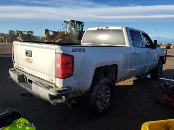 2017 Chevrolet Silverado 2500HD LT with VIN 1GC1KVEY6HF196139, listed as a Copart auction lot 86549844 with 135,401 mi miles and Salvage Title. Bid and sale history available at carsss.com. Image 3.