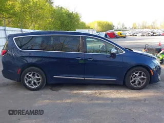 2018 Chrysler Pacifica Limited с VIN 2C4RC1GG9JR185650, выставлен на аукционе IAAI как лот 42225426 с пробегом 130 463 миль миль и . История ставок и продаж доступна на DreamBid. Изображение 13.