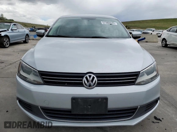 2014 Volkswagen Jetta SE with VIN 3VWD17AJ0EM314456, listed as a Copart auction lot 57380645 with 148,801 mi miles and Salvage title. Bid and sale history available at DreamBid. Image 5.