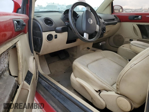 2008 Volkswagen Beetle SE with VIN 3VWRF31YX8M409219, listed as a Copart auction lot 45385085 with 85,734 mi miles and Salvage title. Bid and sale history available at DreamBid. Image 8.