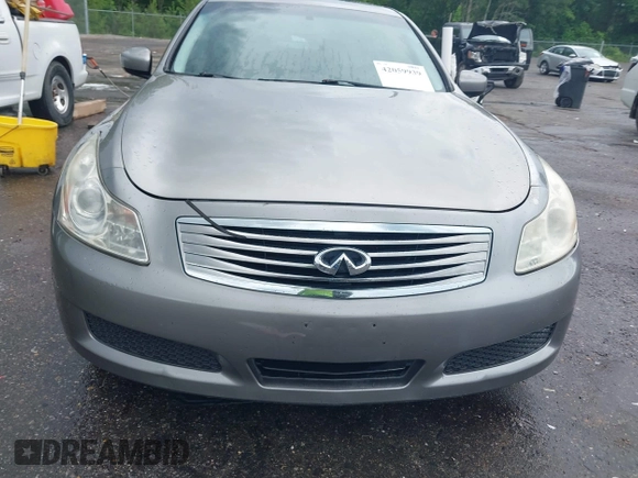 2009 Infiniti G37 Journey with VIN JNKCV61E79M308945, listed as a IAAI auction lot 42059939 with 195,306 mi miles and . Bid and sale history available at carsss.com. Image 13.
