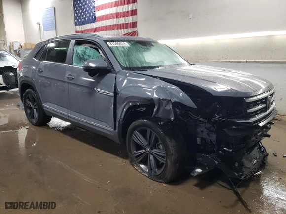 2021 Volkswagen Atlas Cross Sport 3.6L V6 SE w/Technology R-Line with VIN 1V2RE2CA4MC226442, listed as a Copart auction lot 81590624 with 33,411 mi miles and Salvage Title. Bid and sale history available at carsss.com. Image 4.