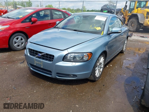 2008 Volvo C70 z VIN YV1MC67208J057706, wystawiony jako IAAI lot #42190498 z przebiegiem 158 652 mil mil oraz . Historia ofert i sprzedaży dostępna na DreamBid. Obrazek 17.