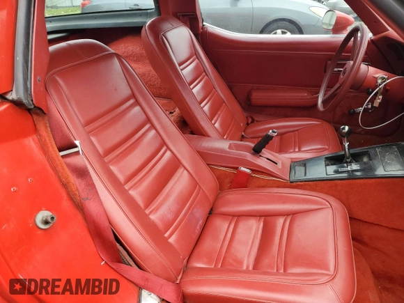 1978 Chevrolet Corvette z VIN 1Z87L8S437007, wystawiony jako Copart lot #72957804 z przebiegiem 84 491 mil mil oraz Czysty tytuł • Clean title. Historia ofert i sprzedaży dostępna na DreamBid. Obrazek 10.
