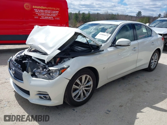 2015 Infiniti Q50 Premium z VIN JN1BV7ARXFM399617, wystawiony jako IAAI lot #41884672 z przebiegiem 116 320 mil mil oraz . Historia ofert i sprzedaży dostępna na DreamBid. Obrazek 2.