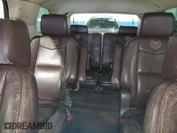 2011 Cadillac Escalade Platinum Edition z VIN 1GYS4DEF7BR130495, wystawiony jako Copart lot #88227435 z przebiegiem 263 492 mil mil oraz Czysty tytuł • Clean title. Historia ofert i sprzedaży dostępna na DreamBid. Obrazek 10.