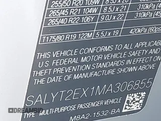 2021 Land Rover Range Rover Velar R-Dynamic S with VIN SALYT2EX1MA306855, listed as a IAAI auction lot 41643215 with 14,918 mi miles and . Bid and sale history available at DreamBid. Image 9.