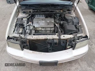 1998 Cadillac DeVille z VIN 1G6KD54YXWU800156, wystawiony jako IAAI lot #41820044 z przebiegiem Nie podano mil oraz . Historia ofert i sprzedaży dostępna na DreamBid. Obrazek 10.