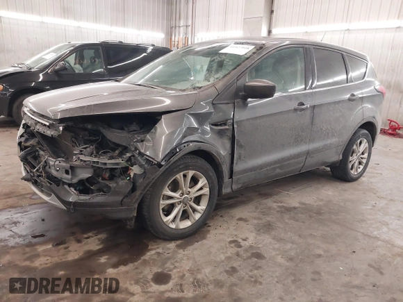 2019 Ford Escape SE with VIN 1FMCU9GD8KUA65460, listed as a IAAI auction lot 41427918 with 135,087 mi miles. Bid and sale history available at carsss.com. Image 2.