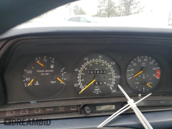 1992 Mercedes-Benz 190 z VIN WDBDA29D3NF993013, wystawiony jako Copart lot #55794035 z przebiegiem 181 833 mil mil oraz Szkoda całkowita • Salvage title. Historia ofert i sprzedaży dostępna na DreamBid. Obrazek 9.