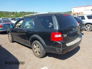2006 Ford Freestyle Limited with VIN 1FMZK03156GA54072, listed as a IAAI auction lot 42013484 with 154,434 mi miles. Bid and sale history available at carsss.com. Image 3.