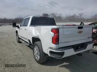 2024 Chevrolet Silverado 3500HD High Country with VIN 1GC4YVEY0RF124804, listed as a Copart auction lot 47888825 with 33,100 mi miles and Salvage Title. Bid and sale history available at carsss.com. Image 2.