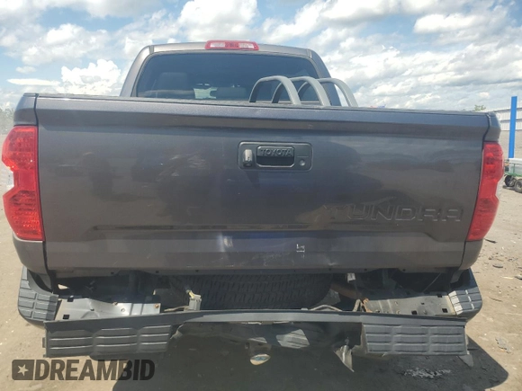 2015 Toyota Tundra Limited z VIN 5TFHY5F15FX469805, wystawiony jako Copart lot #61155305 z przebiegiem 113 159 mil mil oraz Szkoda całkowita • Salvage title. Historia ofert i sprzedaży dostępna na DreamBid. Obrazek 6.