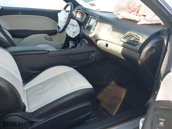 2015 Dodge Challenger SXT Plus with VIN 2C3CDZBG0FH818787, listed as a IAAI auction lot 41779757 with 1 mi miles. Bid and sale history available at carsss.com. Image 5.