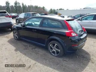 2013 Volvo C30 T5 with VIN YV1672MK4D2308774, listed as a IAAI auction lot 42005076 with 91,921 mi miles and . Bid and sale history available at DreamBid. Image 3.