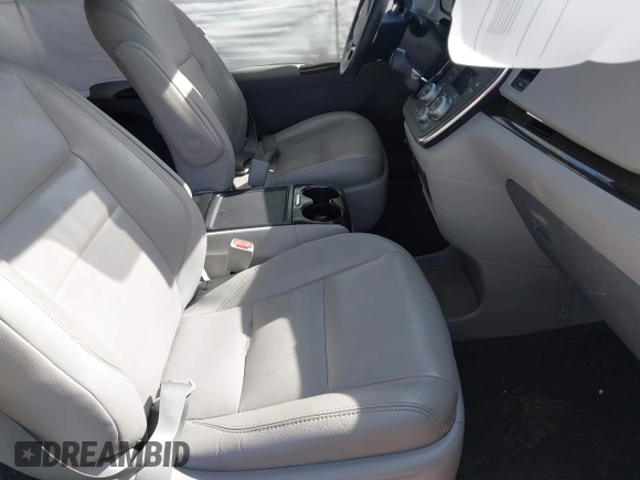 2018 Toyota Sienna XLE Auto Access Seat with VIN 5TDYZ3DCXJS940710, listed as a IAAI auction lot 41508764 with 108,942 mi miles and . Bid and sale history available at DreamBid. Image 5.