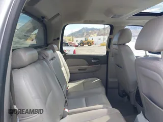 2013 Chevrolet Avalanche LT with VIN 3GNMCFE07DG379110, listed as a IAAI auction lot 41624639 with 142,871 mi miles and . Bid and sale history available at DreamBid. Image 8.