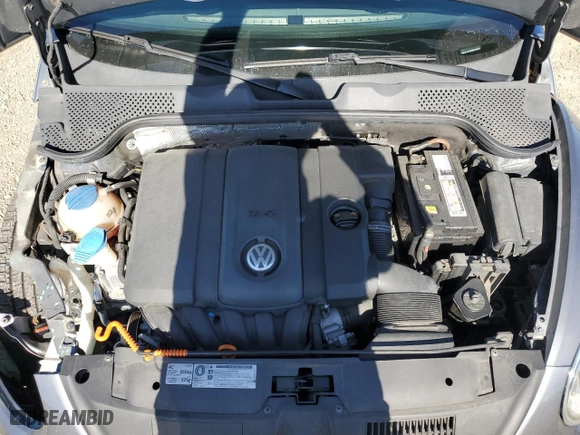 2012 Volkswagen Beetle 2.5L PZEV with VIN 3VWJP7AT3CM614234, listed as a Copart auction lot 88522825 with 53,380 mi miles and Salvage Title. Bid and sale history available at carsss.com. Image 11.