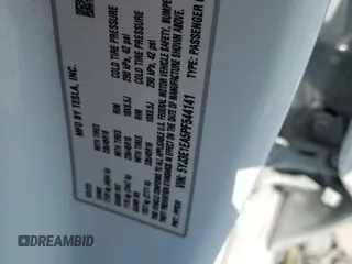 2023 Tesla Model 3 z VIN 5YJ3E1EA5PF544141, wystawiony jako Copart lot #56000435 z przebiegiem Nie podano mil oraz Szkoda całkowita • Salvage title. Historia ofert i sprzedaży dostępna na DreamBid. Obrazek 13.