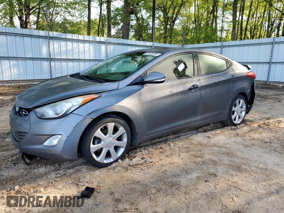 2013 Hyundai Elantra GLS z VIN 5NPDH4AE4DH285239, wystawiony jako Copart lot #52432085 z przebiegiem 109 822 mil mil oraz Szkoda całkowita • Salvage title. Historia ofert i sprzedaży dostępna na DreamBid. Obrazek 1.