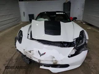 2015 Chevrolet Corvette 2LT z VIN 1G1YD2D76F5111568, wystawiony jako Copart lot #51807145 z przebiegiem 31 339 mil mil oraz Szkoda całkowita • Salvage title. Historia ofert i sprzedaży dostępna na DreamBid. Obrazek 5.