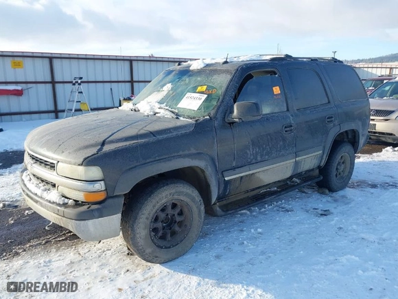 2004 Chevrolet Tahoe LS with VIN 1GNEK13Z84J223572, listed as a IAAI auction lot 41524330 with 286,006 mi miles. Bid and sale history available at carsss.com. Image 2.