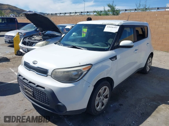 2014 Kia Soul with VIN KNDJN2A28E7062892, listed as a IAAI auction lot 42020357 with 265,317 mi miles. Bid and sale history available at carsss.com. Image 2.