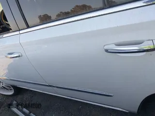 2016 Cadillac Escalade Platinum z VIN 1GYS4DKJ6GR290318, wystawiony jako IAAI lot #40090625 z przebiegiem Nie podano mil oraz . Historia ofert i sprzedaży dostępna na DreamBid. Obrazek 14.