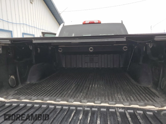 2014 GMC Sierra 1500 SLT with VIN 3GTU2VEC1EG382439, listed as a Copart auction lot 51769985 with 124,125 mi miles and Salvage Title. Bid and sale history available at DreamBid. Image 6.