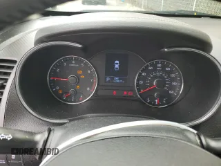 2016 Kia Forte EX z VIN KNAFX4A87G5612031, wystawiony jako Copart lot #62722214 z przebiegiem 124 837 mil mil oraz Nie do naprawy • Non repairable. Historia ofert i sprzedaży dostępna na DreamBid. Obrazek 9.