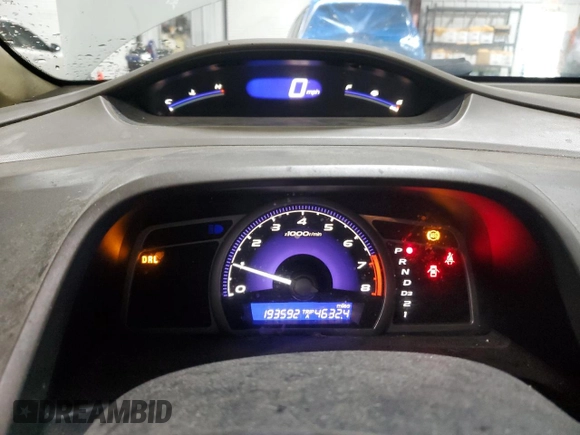 2006 Honda Civic LX z VIN 1HGFA16556L113760, wystawiony jako Copart lot #58132265 z przebiegiem 193 592 mil mil oraz Szkoda całkowita • Salvage title. Historia ofert i sprzedaży dostępna na DreamBid. Obrazek 9.