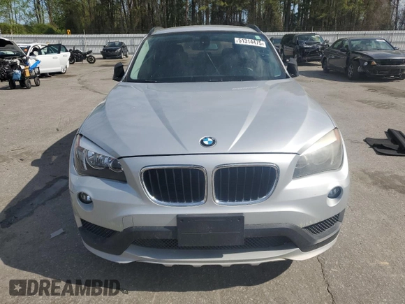 2015 BMW X1 sDrive28i with VIN WBAVM1C59FV498330, listed as a Copart auction lot 51314475 with 157,707 mi miles and Clean Title. Bid and sale history available at carsss.com. Image 5.