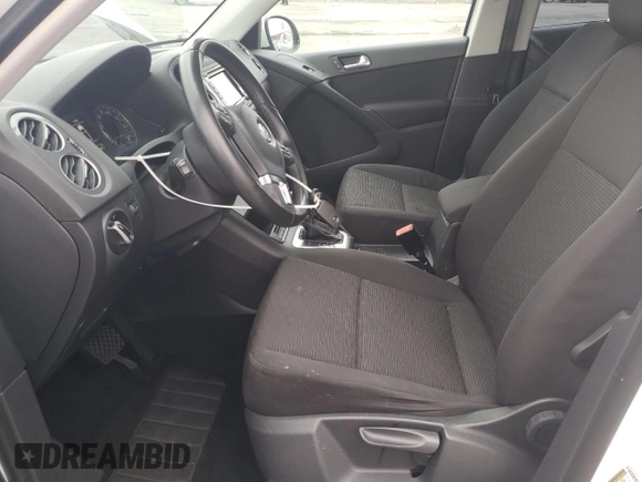 2015 Volkswagen Tiguan R-Line with VIN WVGAV7AX1FW610467, listed as a Copart auction lot 55670825 with 113,870 mi miles and Salvage Title. Bid and sale history available at DreamBid. Image 7.
