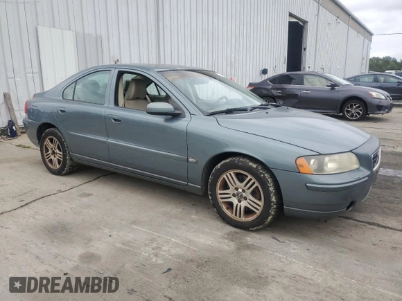 2005 Volvo S60 with VIN YV1RH592552437256, listed as a Copart auction lot 71133844 with 182,321 mi miles and Clean Title. Bid and sale history available at carsss.com. Image 4.