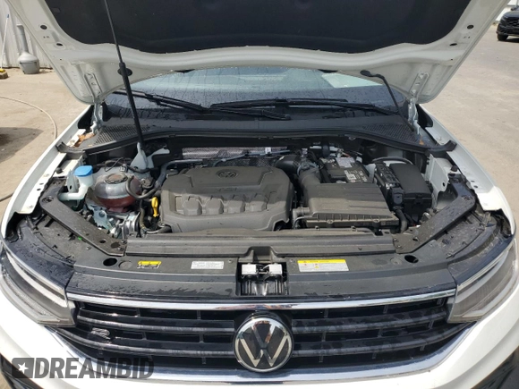 2024 Volkswagen Tiguan SE R-Line Black z VIN 3VV8B7AX7RM117751, wystawiony jako Copart lot #56531675 z przebiegiem 11 964 mil mil oraz Szkoda całkowita • Salvage title. Historia ofert i sprzedaży dostępna na DreamBid. Obrazek 12.