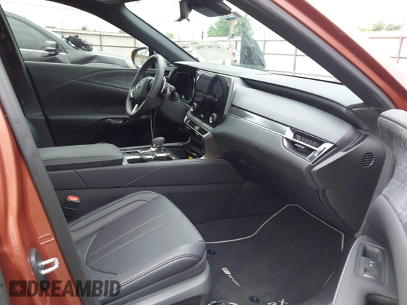 2024 Lexus RX 350 z VIN 2T2BAMCA7RC054055, wystawiony jako IAAI lot #42307956 z przebiegiem 20 060 mil mil oraz . Historia ofert i sprzedaży dostępna na DreamBid. Obrazek 5.