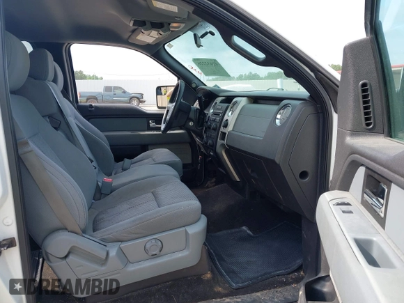 2014 Ford F-150 XL z VIN 1FTFW1CT8EFB94222, wystawiony jako IAAI lot #42032226 z przebiegiem 156 984 mil mil oraz . Historia ofert i sprzedaży dostępna na DreamBid. Obrazek 5.