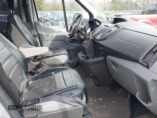 2017 Ford Transit Passenger XL z VIN 1FBAX2CG0HKA88590, wystawiony jako IAAI lot #41955797 z przebiegiem 135 287 mil mil oraz . Historia ofert i sprzedaży dostępna na DreamBid. Obrazek 5.