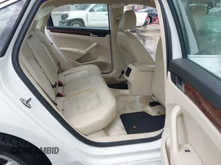 2013 Volkswagen Passat SEL Premium с VIN 1VWCN7A36DC046109, выставлен на аукционе IAAI как лот 42147929 с пробегом 129 591 миль миль и . История ставок и продаж доступна на DreamBid. Изображение 8.