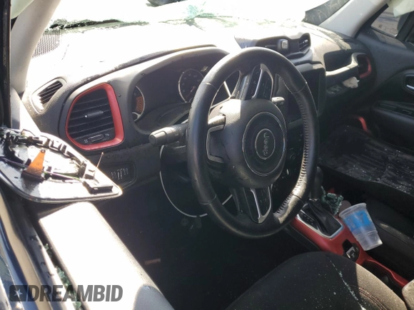 2021 Jeep Renegade Trailhawk z VIN ZACNJDC12MPM31659, wystawiony jako Copart lot #53104325 z przebiegiem Nie podano mil oraz Szkoda całkowita • Salvage title. Historia ofert i sprzedaży dostępna na DreamBid. Obrazek 8.