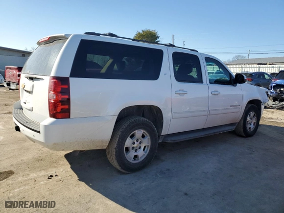 2014 Chevrolet Suburban LT with VIN 1GNSKJE78ER229728, listed as a Copart auction lot 42096895 with 193,481 mi miles and Salvage Title. Bid and sale history available at carsss.com. Image 3.