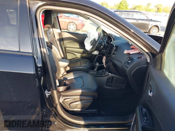 2019 Jeep Compass Limited with VIN 3C4NJDCB7KT622852, listed as a IAAI auction lot 42200945 with 53,746 mi miles and . Bid and sale history available at DreamBid. Image 5.