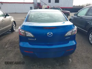 2012 Mazda Mazda3 i Touring with VIN JM1BL1V85C1537224, listed as a IAAI auction lot 41588360 with 186,814 mi miles. Bid and sale history available at carsss.com. Image 16.
