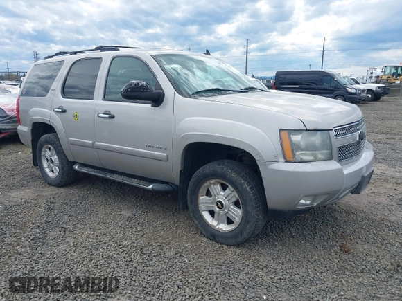 2008 Chevrolet Tahoe 3LT z VIN 1GNFK13008R260063, wystawiony jako IAAI lot #41865118 z przebiegiem 218 009 mil mil oraz . Historia ofert i sprzedaży dostępna na DreamBid. Obrazek 1.